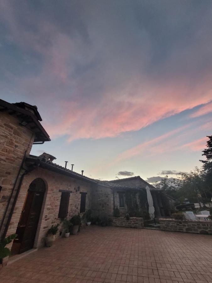 Agriturismo L'Antico Oliveto San Severino Marche Exterior photo
