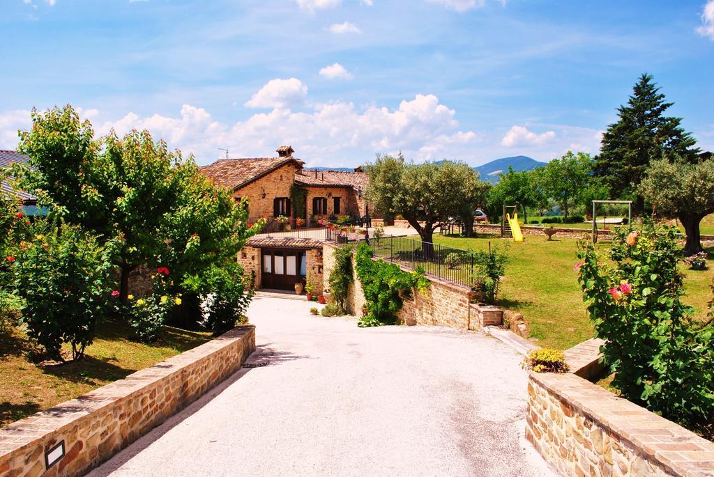 Agriturismo L'Antico Oliveto San Severino Marche Exterior photo