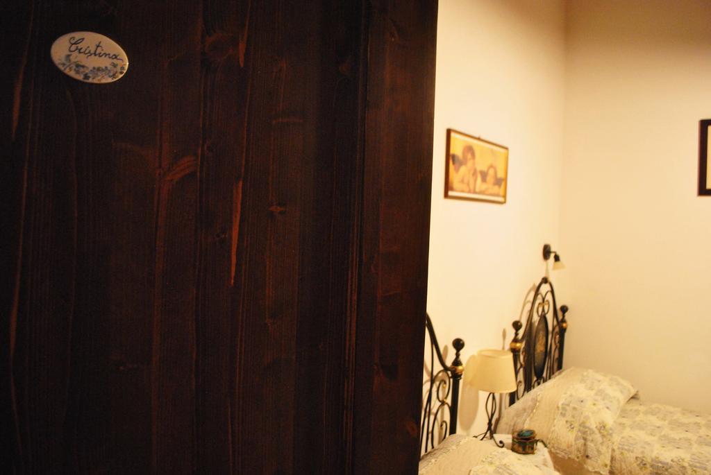 Agriturismo L'Antico Oliveto San Severino Marche Room photo